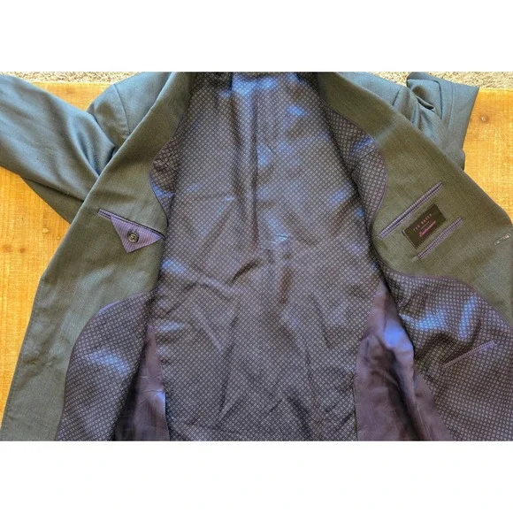 Ted Baker suit set 100% wool jacket 42R pants and blazer - Picture 6 of 12